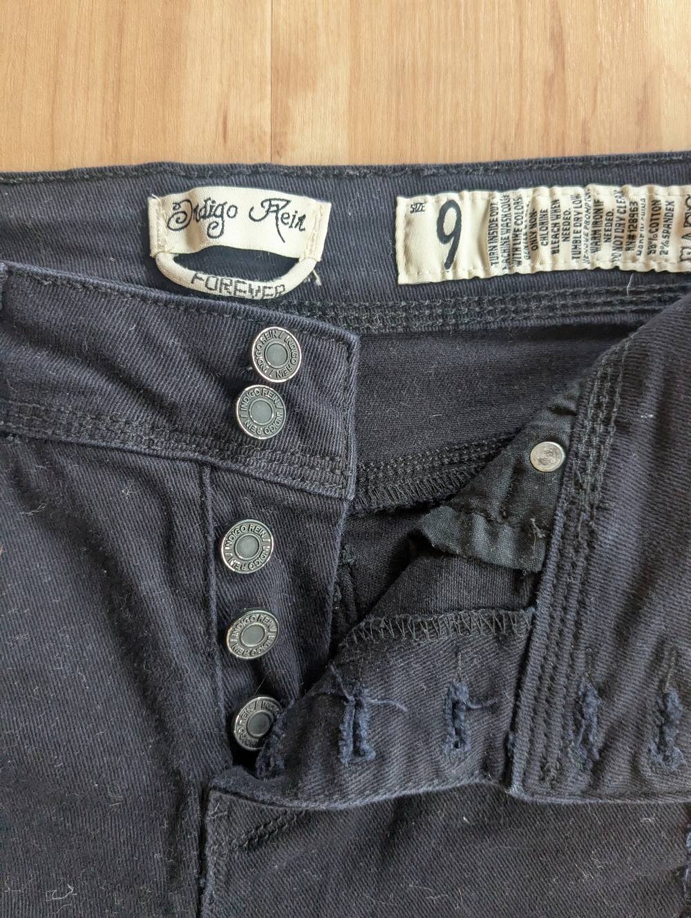 Indigo Rein Black Button-Fly Jeans Frayed Distressed
